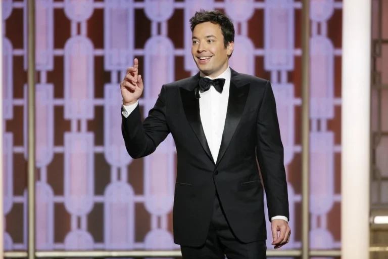 How Tall is Jimmy Fallon, Biography, Family, Age, Education, Wife And More